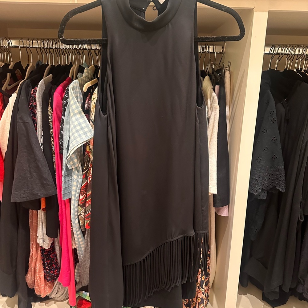 Elizabeth and James Annalisa dress